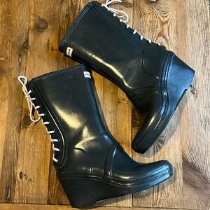 Hunter Verbier Black Wedge Lace Back Rain Boots